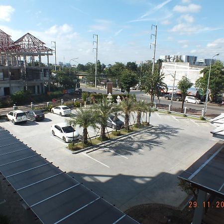 Sukkhamas Pirom Hotel Nakhon Ratchasima Ngoại thất bức ảnh
