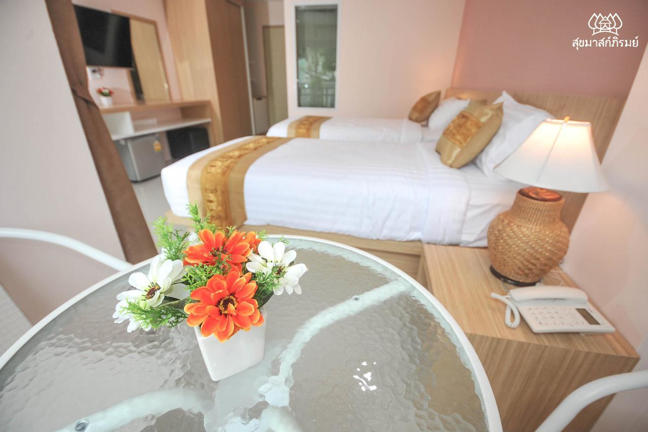 Sukkhamas Pirom Hotel Nakhon Ratchasima Ngoại thất bức ảnh