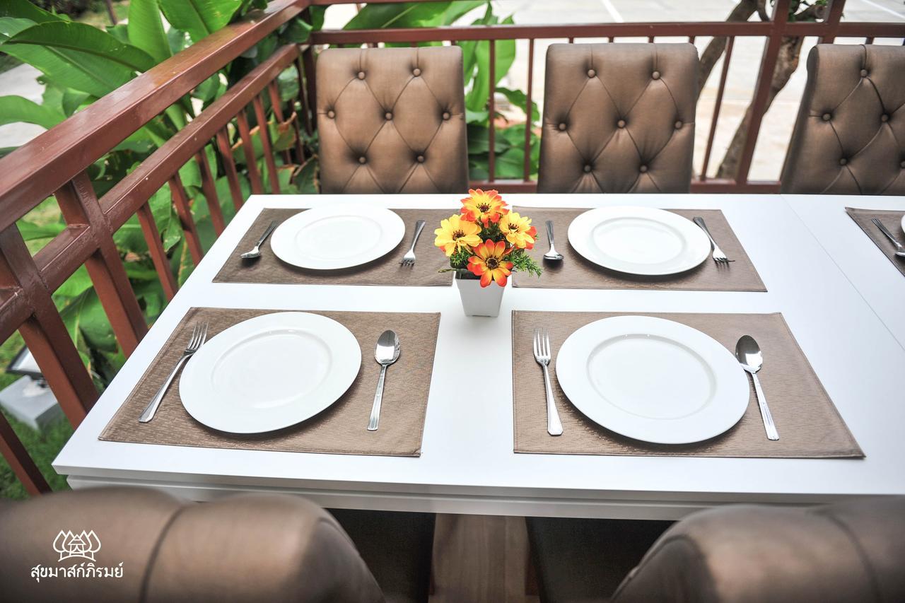 Sukkhamas Pirom Hotel Nakhon Ratchasima Ngoại thất bức ảnh