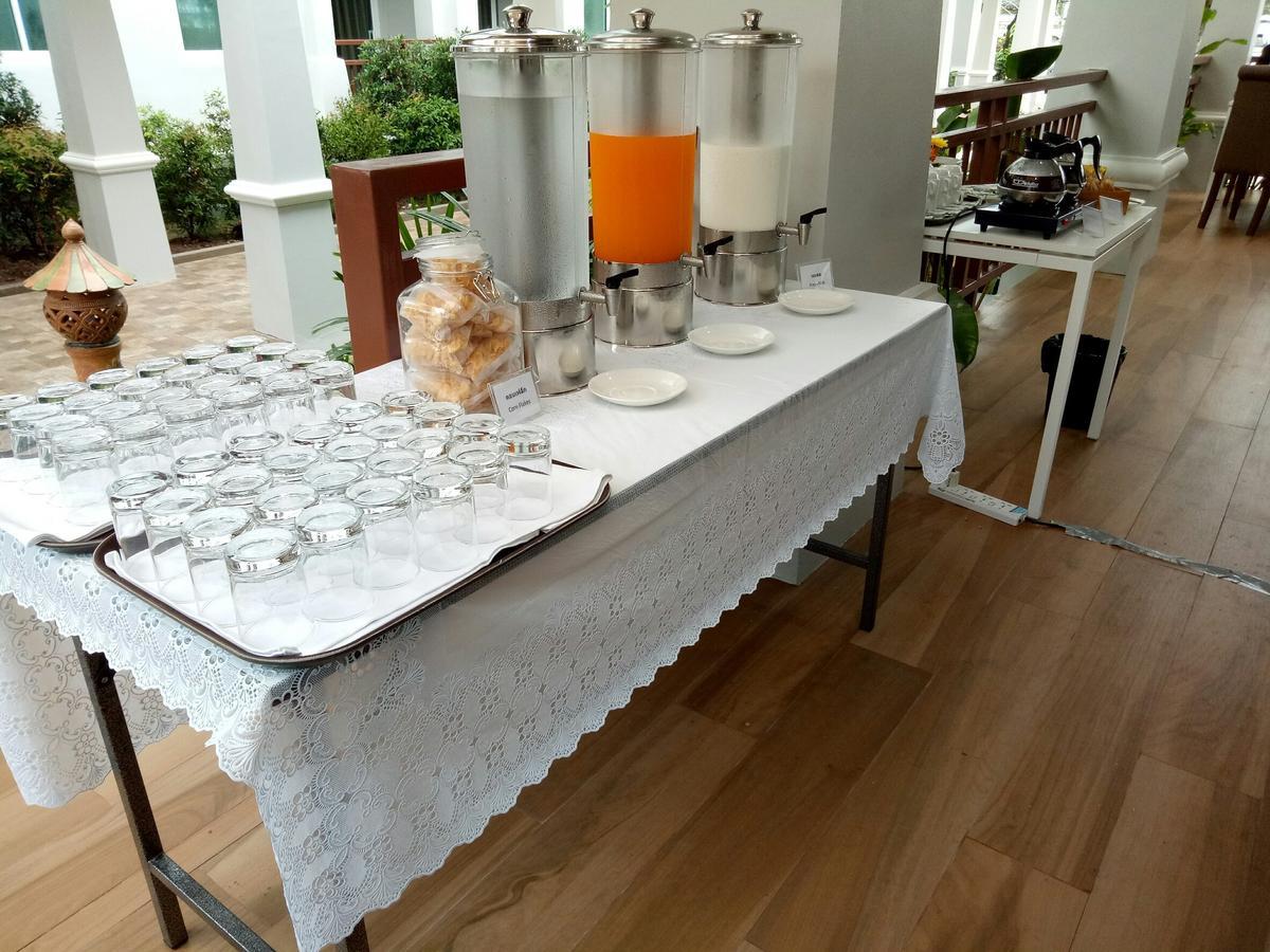 Sukkhamas Pirom Hotel Nakhon Ratchasima Ngoại thất bức ảnh