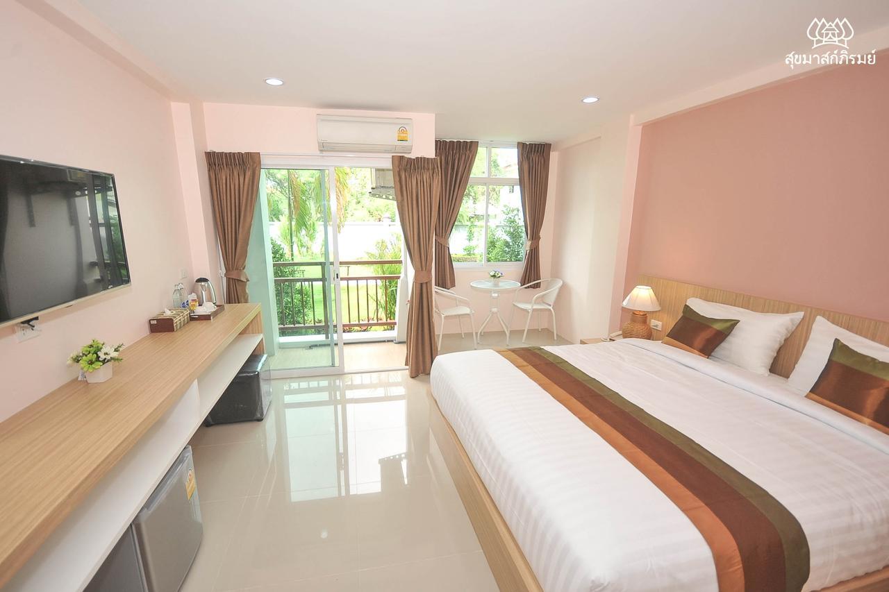 Sukkhamas Pirom Hotel Nakhon Ratchasima Ngoại thất bức ảnh
