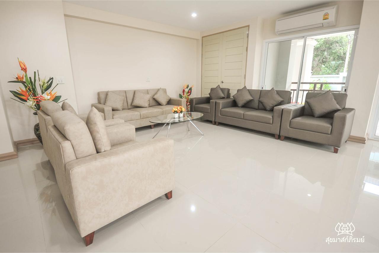 Sukkhamas Pirom Hotel Nakhon Ratchasima Ngoại thất bức ảnh